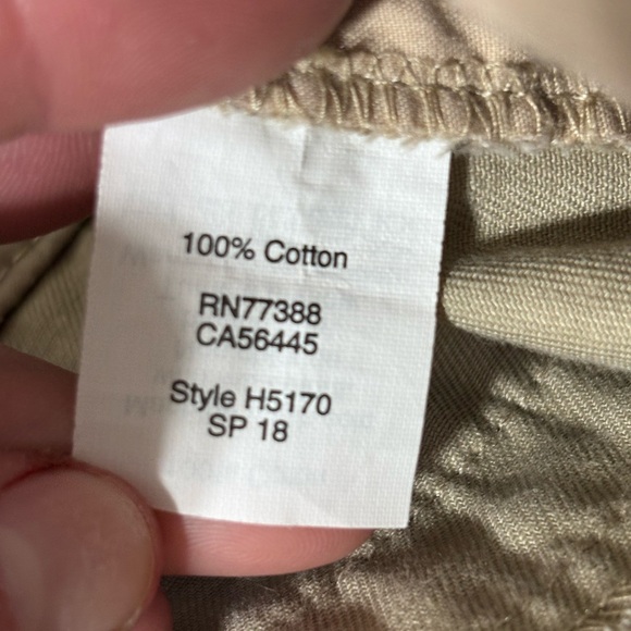 J.Crew Womens Khaki Tan Cotton Chino Shorts Style H5170 Size 8 EUC - Picture 5 of 9